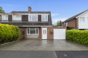 Laxton Avenue, WR2